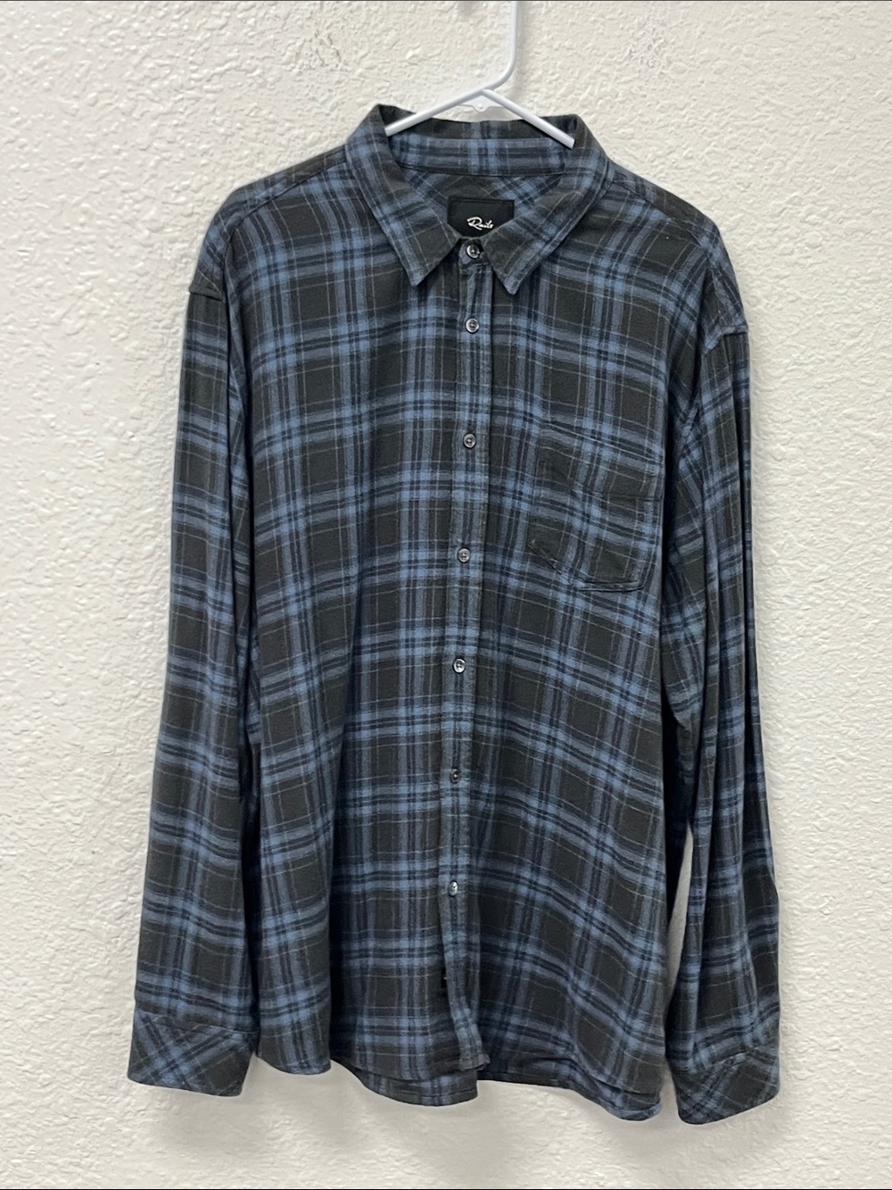 Rails Navy and Light Blue Plaid Button-Down Flannel Shirt. NWOT 
#1275